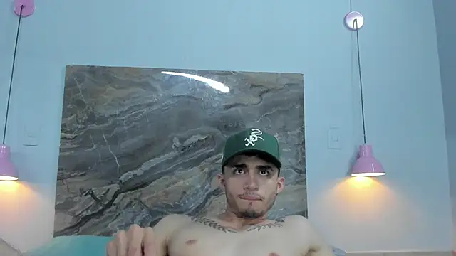 Snapshot of James-06 chatting on May 11, 2026, 4:04 pm James-06 online show from May 11, 2026, 4:04 pm