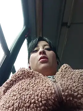 bunny sx online show from April 14, 2026, 5:08 pm