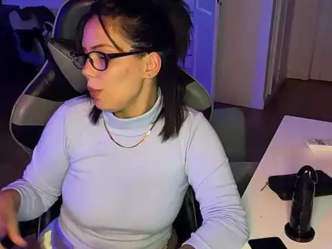 Snapshot of anestesia_5 chatting on April 7, 2026, 1:17 am anestesia 5 online show from April 7, 2026, 1:17 am