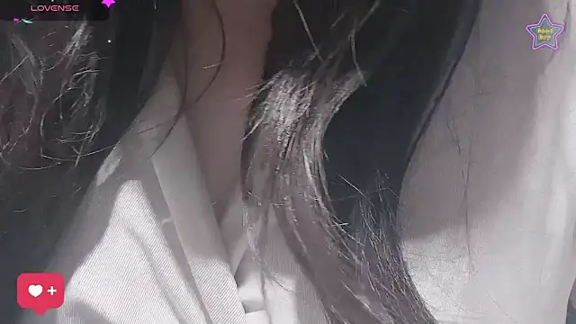 Snapshot of EX-886 chatting on April 10, 2026, 10:25 pm EX-886 online show from April 10, 2026, 10:25 pm