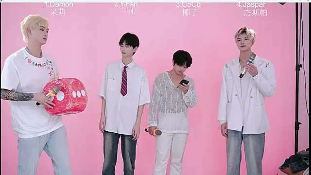 XL-CandyShop online show from April 9, 2026, 7:14 am