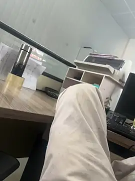 Snapshot of sakunx2028 chatting on April 9, 2026, 4:34 am sakunx2028 online show from April 9, 2026, 4:34 am