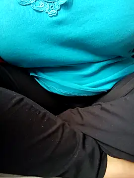 Snapshot of Myamur chatting on April 7, 2026, 2:28 pm Myamur online show from April 7, 2026, 2:28 pm