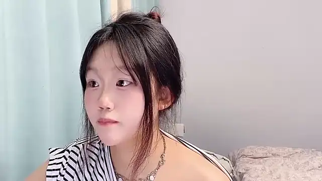 Snapshot of Lilababy00 chatting on April 17, 2026, 2:09 pm Lilababy00 online show from April 17, 2026, 2:09 pm