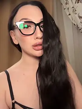 MileyBliss online show from April 15, 2026, 6:31 am