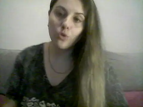 SoyMaraLuxe online show from April 7, 2026, 5:13 pm