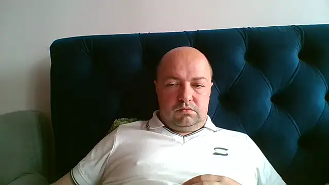 Luceriusbigass online show from May 16, 2026, 7:05 am