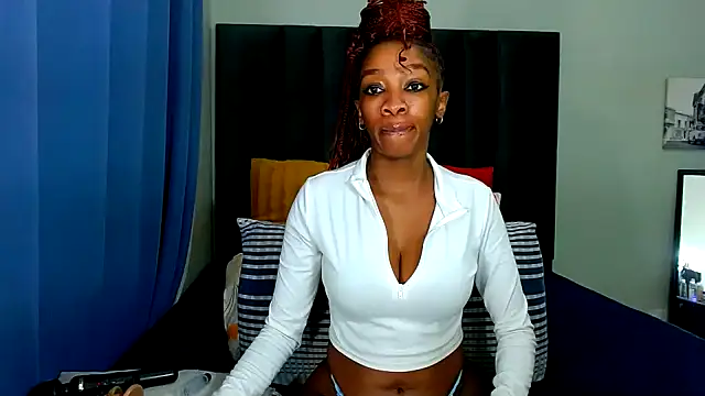 SexyMiaC online show from July 7, 2026, 6:16 am