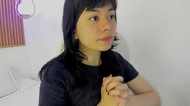 Snapshot of ghostmila chatting on May 2, 2026, 1:05 pm ghostmila online show from May 2, 2026, 1:05 pm