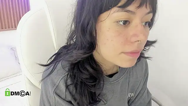 Snapshot of ghostmila chatting on May 11, 2026, 4:04 pm ghostmila online show from May 11, 2026, 4:04 pm