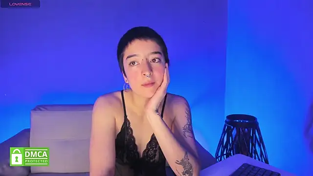 Snapshot of Atheena__ chatting on May 2, 2026, 12:54 pm Atheena online show from May 2, 2026, 12:54 pm