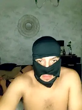 badboygoodgirl10 online show from April 12, 2026, 4:28 am