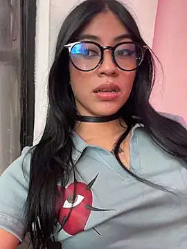 Kattze  online show from May 7, 2026, 10:48 pm