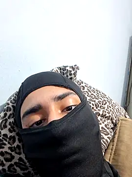 Frankito56 online show from April 11, 2026, 4:39 am