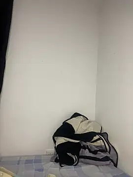 DarkSirenQueen online show from April 21, 2026, 9:37 am