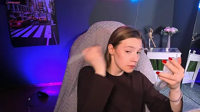 Snapshot of Vanessa___Lui chatting on April 15, 2026, 3:52 pm Vanessa Lui online show from April 15, 2026, 3:52 pm