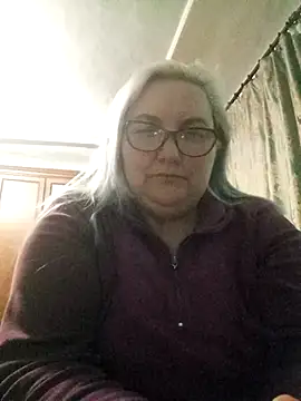 Snapshot of AureliaSky598 chatting on April 19, 2026, 8:11 pm AureliaSky598 online show from April 19, 2026, 8:11 pm