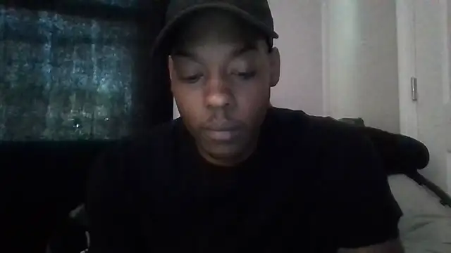 Snapshot of zdaddymm chatting on May 24, 2026, 4:01 pm zdaddymm online show from May 24, 2026, 4:01 pm