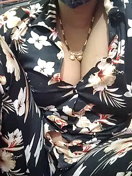 Snapshot of sexy_payal_hot chatting on April 15, 2026, 8:54 am sexy payal hot online show from April 15, 2026, 8:54 am