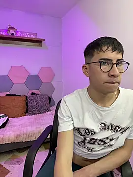 Snapshot of Andy_Norton chatting on June 5, 2026, 8:14 pm Andy Norton online show from June 5, 2026, 8:14 pm