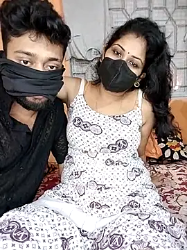 hornycouple096 online show from May 9, 2026, 9:36 am