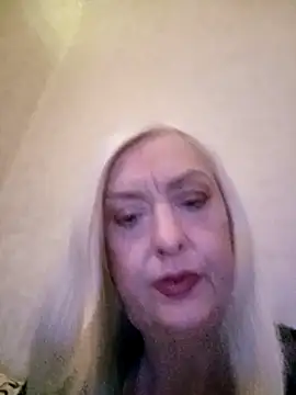 Julia20X online show from April 17, 2026, 11:35 am