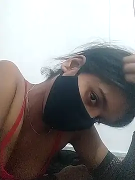 Shaniya03 online show from April 27, 2026, 10:46 am