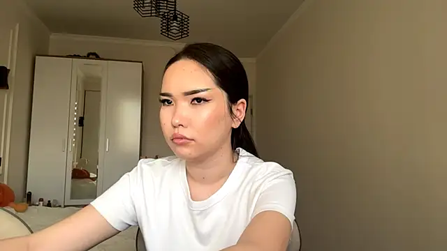 MardellHeavrin online show from May 8, 2026, 1:16 pm