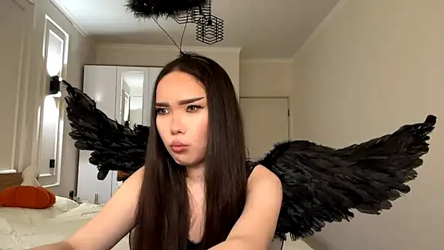MardellHeavrin online show from May 9, 2026, 1:16 pm