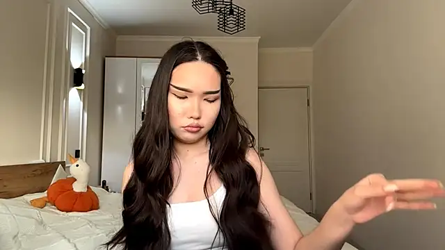 MardellHeavrin online show from May 17, 2026, 1:07 pm