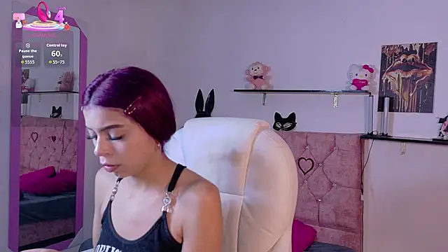Snapshot of VelinaHoney chatting on May 21, 2026, 12:45 pm VelinaHoney online show from May 21, 2026, 12:45 pm