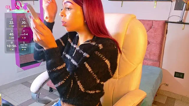 Snapshot of VelinaHoney chatting on June 12, 2026, 12:59 pm VelinaHoney online show from June 12, 2026, 12:59 pm