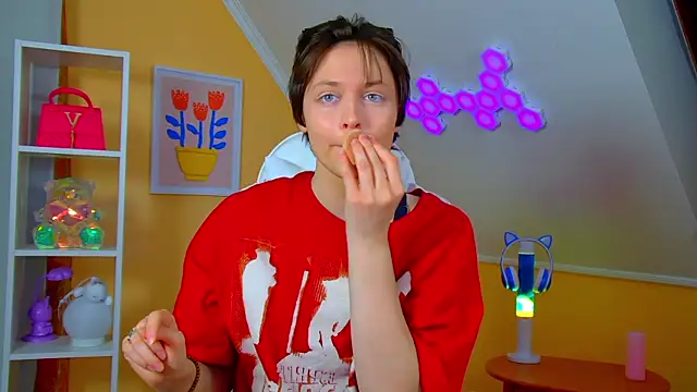 RitaRoses online show from April 13, 2026, 7:19 pm