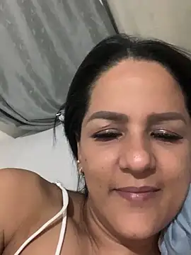 Snapshot of tyraba chatting on April 21, 2026, 6:52 am tyraba online show from April 21, 2026, 6:52 am