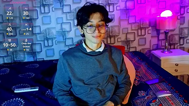 Snapshot of Twink_Sebas7 chatting on April 24, 2026, 12:18 pm Twink Sebas7 online show from April 24, 2026, 12:18 pm
