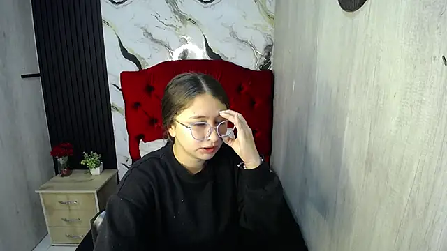 Snapshot of sammy__green chatting on April 14, 2026, 1:06 pm sammy green online show from April 14, 2026, 1:06 pm
