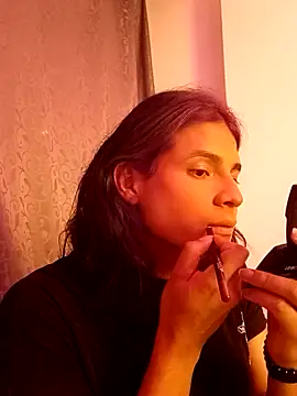 Leilany sexy online show from April 15, 2026, 6:31 am