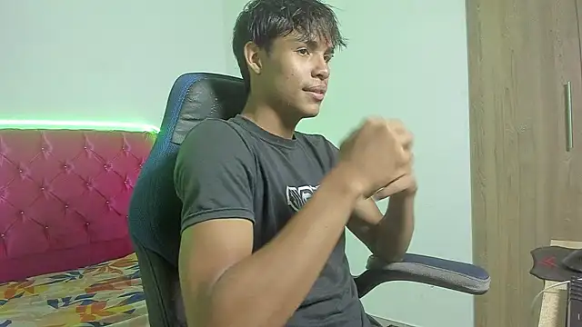 skinny sam online show from April 18, 2026, 2:48 am
