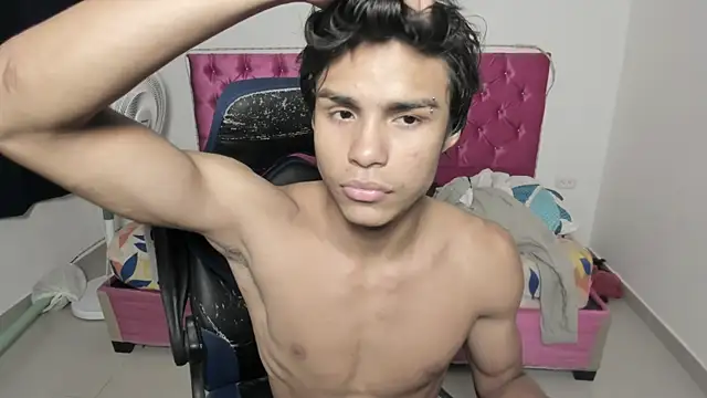Snapshot of skinny_sam chatting on June 14, 2026, 2:46 am skinny sam online show from June 14, 2026, 2:46 am