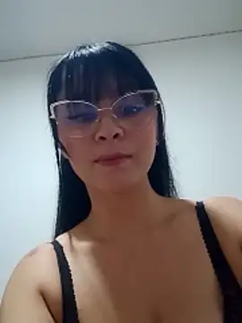 roos1237 online show from April 15, 2026, 4:52 am