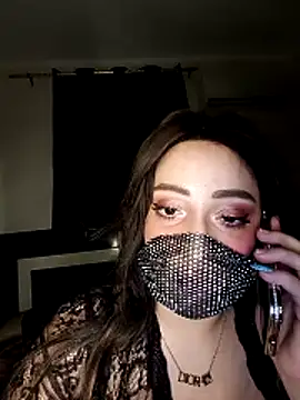 Lillylolo online show from April 12, 2026, 2:44 pm