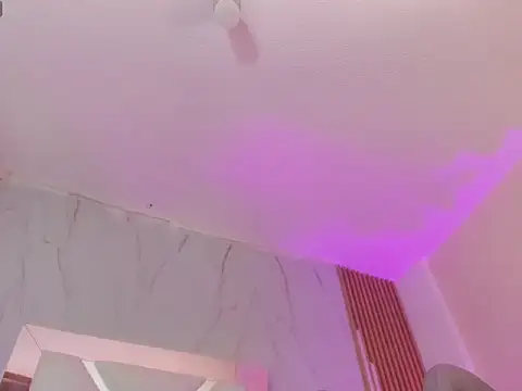 sweett sophie1 online show from April 14, 2026, 5:24 am