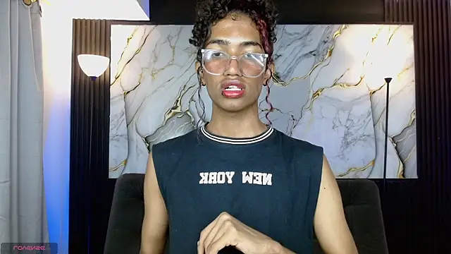 triiangel latinboy online show from May 8, 2026, 12:27 am
