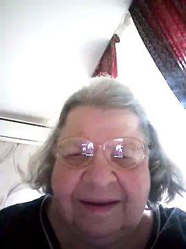 MartaMia68 online show from May 18, 2026, 4:24 pm