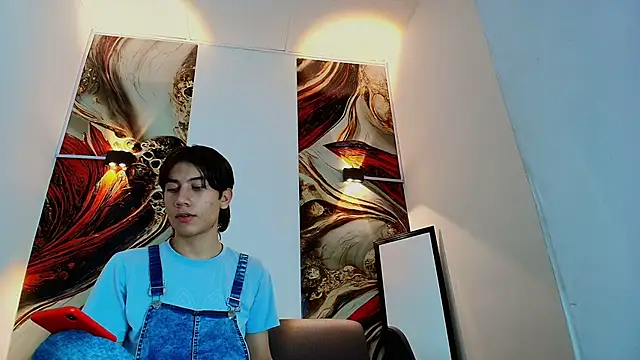 Snapshot of RAPHAEL_NYON1 chatting on May 21, 2026, 3:46 am RAPHAEL NYON1 online show from May 21, 2026, 3:46 am