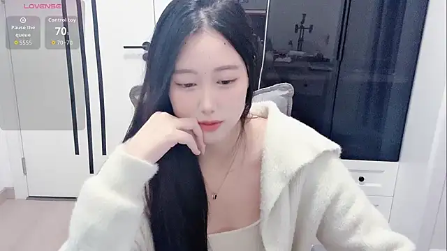 Snapshot of secret-sese chatting on April 23, 2026, 9:08 am secret-sese online show from April 23, 2026, 9:08 am
