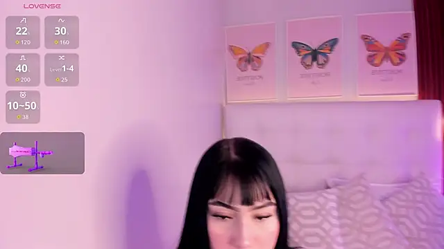 Snapshot of kitty_bluuee chatting on May 15, 2026, 2:51 am kitty bluuee online show from May 15, 2026, 2:51 am