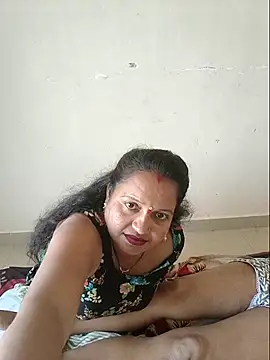 Snapshot of Hot_night chatting on April 14, 2026, 8:20 am Hot night online show from April 14, 2026, 8:20 am