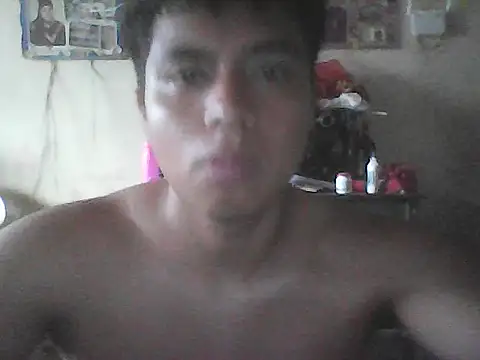 Snapshot of Axel_BABY chatting on April 15, 2026, 2:35 pm Axel BABY online show from April 15, 2026, 2:35 pm