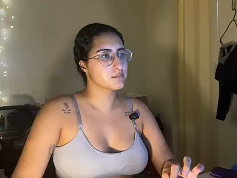 jasmineprincess  online show from May 6, 2026, 5:07 pm